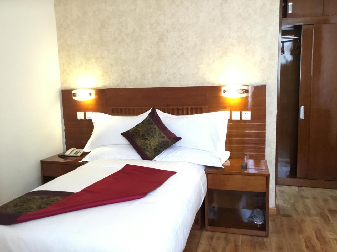 Marcen Addis Hotel Kültér fotó