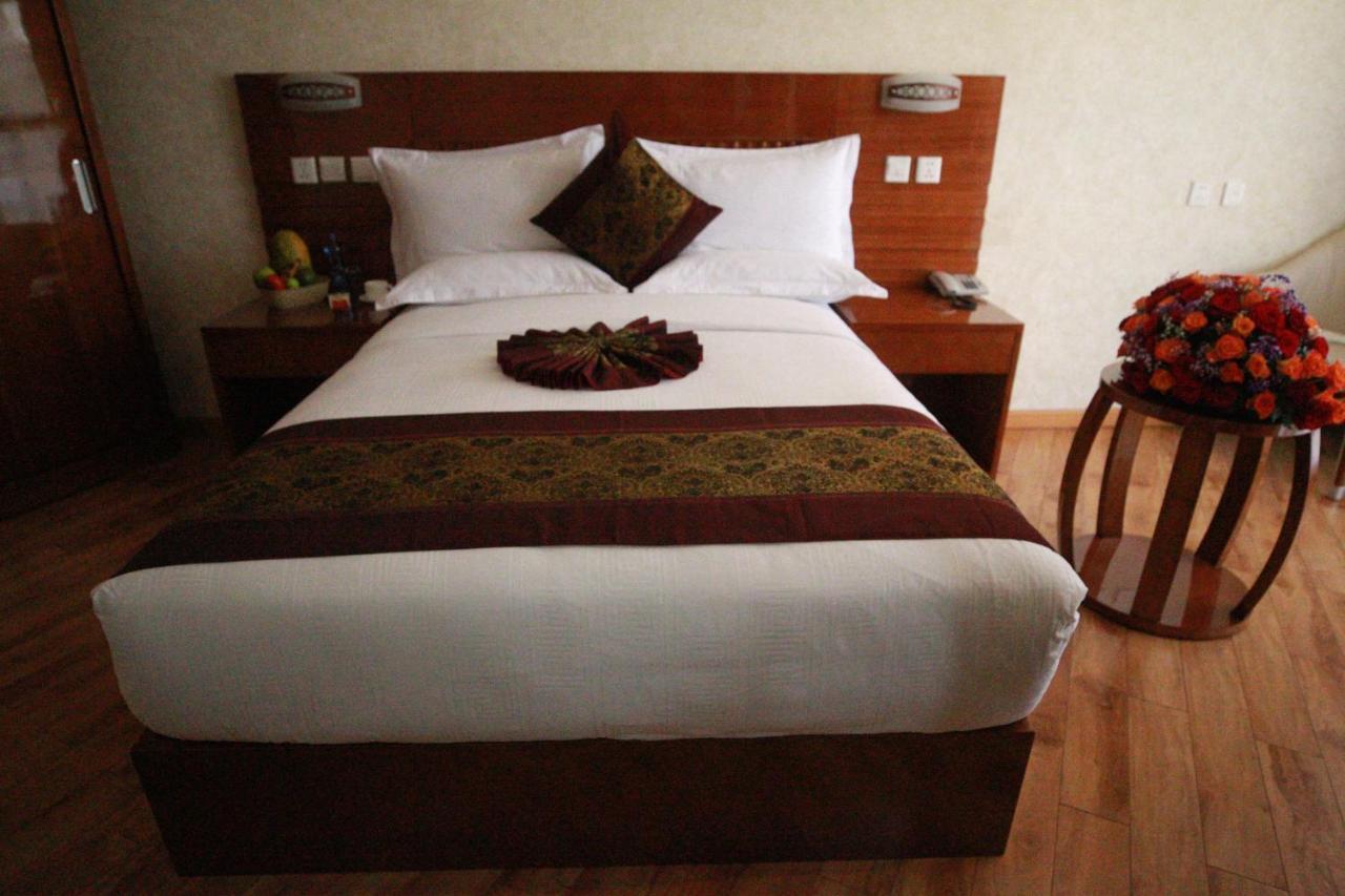 Marcen Addis Hotel Kültér fotó