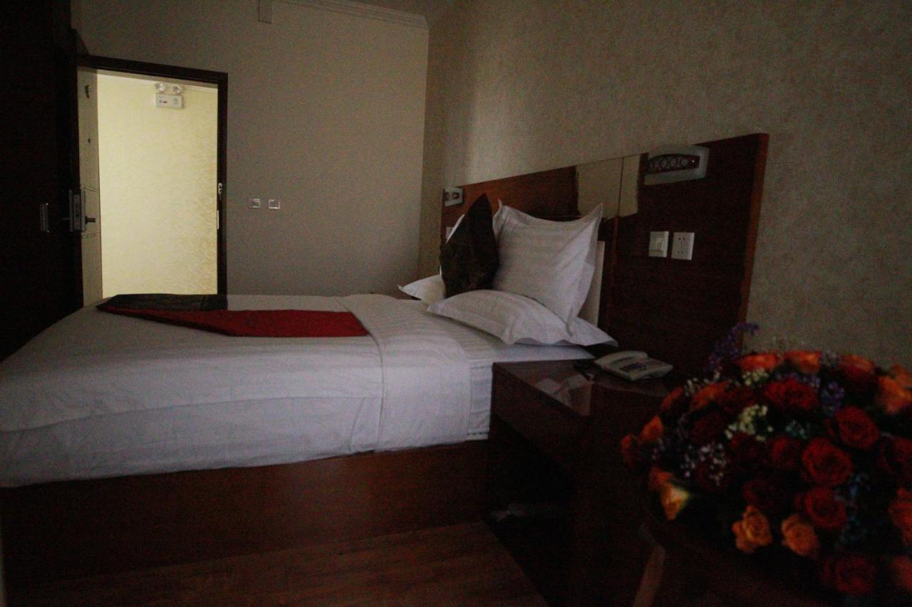 Marcen Addis Hotel Kültér fotó
